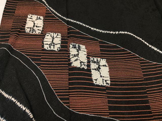平和屋着物●訪問着　絞り　流水色紙文　黒地　正絹　逸品　AABA2738ph