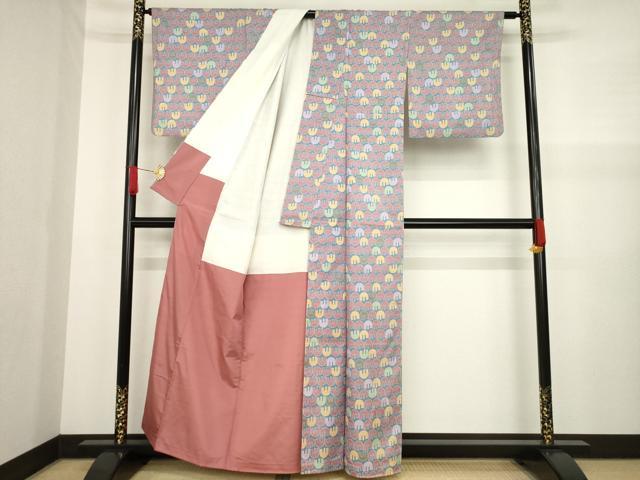 平和屋着物●本場染大島紬 幾何学文様 正絹 逸品 AABA3328ck