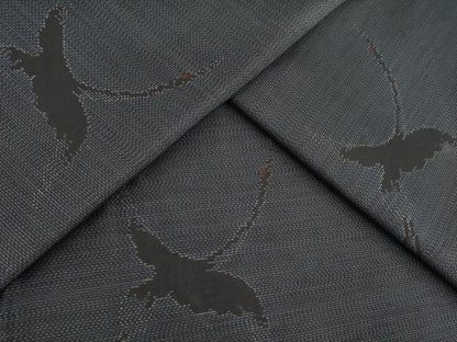 平和屋着物●本場大島紬　飛鶴文　正絹　逸品　AABA3358ck