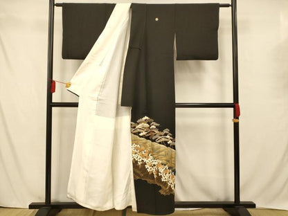 平和屋着物■豪華黒留袖　駒刺繍　流水草花文　暈し染め　金彩　正絹　逸品　AABA3604fw
