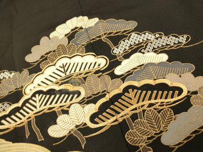 平和屋着物■豪華黒留袖　駒刺繍　流水草花文　暈し染め　金彩　正絹　逸品　AABA3604fw