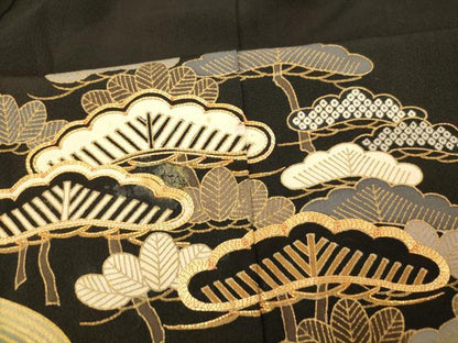 平和屋着物■豪華黒留袖　駒刺繍　流水草花文　暈し染め　金彩　正絹　逸品　AABA3604fw