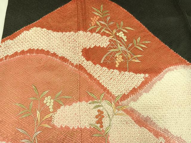 平和屋着物●訪問着　絞り　刺繍　南天文　黒地　金彩　正絹　逸品　AABA3820ph