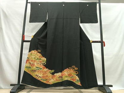平和屋着物■豪華黒留袖　駒刺繍　笹の葉文　金彩　正絹　逸品　AABA4061mf