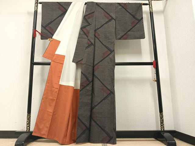 平和屋着物●本場大島紬　一元絣　幾何学文様　正絹　逸品　AABA4287ph