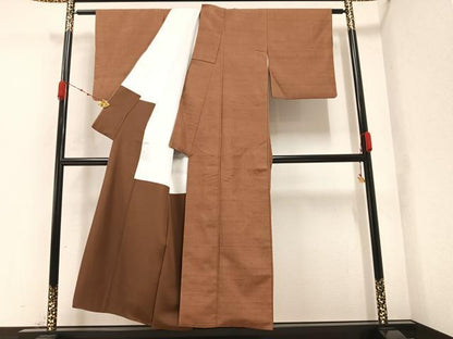平和屋着物●上質な紬　色無地　胡桃色　正絹　逸品　AABA4332ph