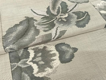 平和屋着物●本場大島紬　白大島　一元総絣　花尽くし　正絹　逸品　AABA4504np