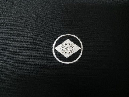 平和屋着物●豪華黒留袖 駒刺繍 飛鶴吉祥文 金糸 金彩 正絹 逸品 AABA4509np