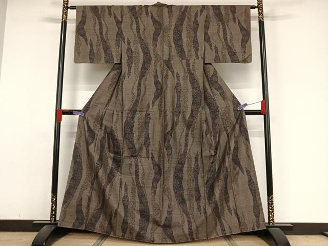 平和屋着物●本場大島紬 カタス7マルキ 花蝶文 正絹 逸品 未使用 AABA4546np