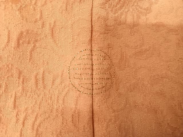 平和屋着物●螺鈿作家 甲斐泰造監修 色無地 更紗花地紋 薄紅色 鈴乃屋扱い 正絹 逸品 AABA4551np