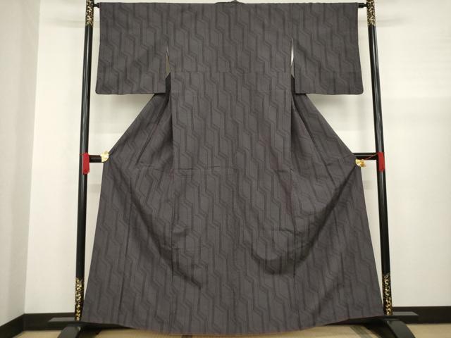 平和屋着物●本塩沢 110亀甲 幾何学文 正絹 逸品 AABA4638ck