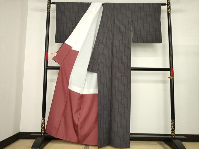 平和屋着物●本塩沢 110亀甲 幾何学文 正絹 逸品 AABA4638ck