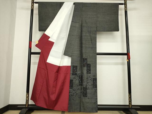 平和屋着物●結城紬 訪問着 100亀甲 短冊枝花文 黒地 正絹 逸品 AABA4657ck