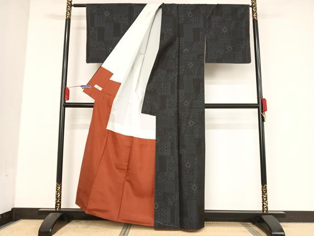 平和屋着物●本場大島紬 色紙花文 やまと誂製 正絹 逸品 未使用 AABA4978np