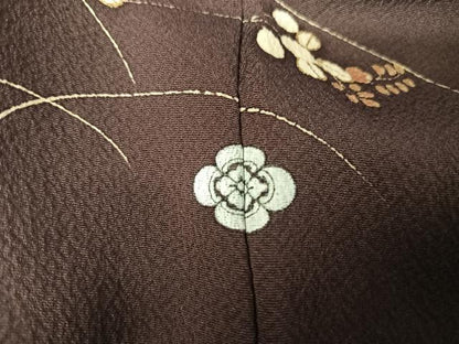 平和屋着物●銀座きしや　訪問着　駒刺繍　色紙草花文　滅紫色　金糸　金彩　正絹　逸品　AABA4996np