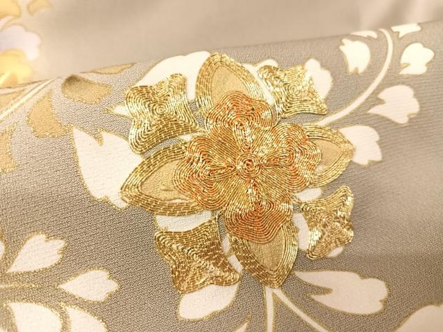 平和屋着物●訪問着　駒刺繍　正倉院花文　暈し染め　金糸　金彩　正絹　逸品　AABA5017np
