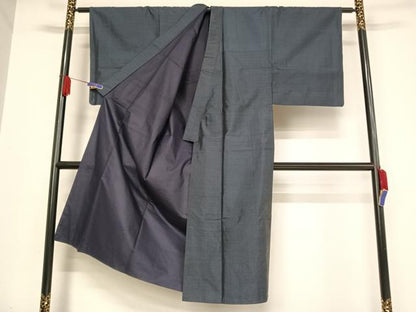 平和屋着物●男性　本場村山大島紬　亀甲文様　正絹　逸品　AABA5037np