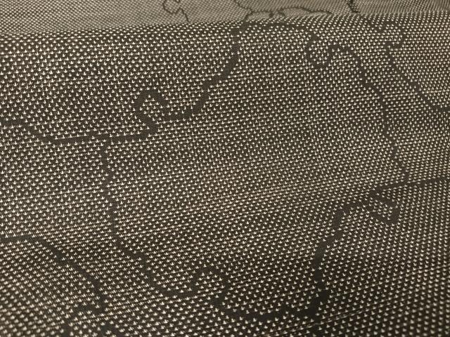 平和屋着物●東郷織物謹製　本場大島紬　160亀甲　雪輪文　正絹　逸品　未使用　AABA5043np 平和屋着物○東郷織物謹製 本場大島紬 160亀甲 雪輪文 正絹 逸品 未