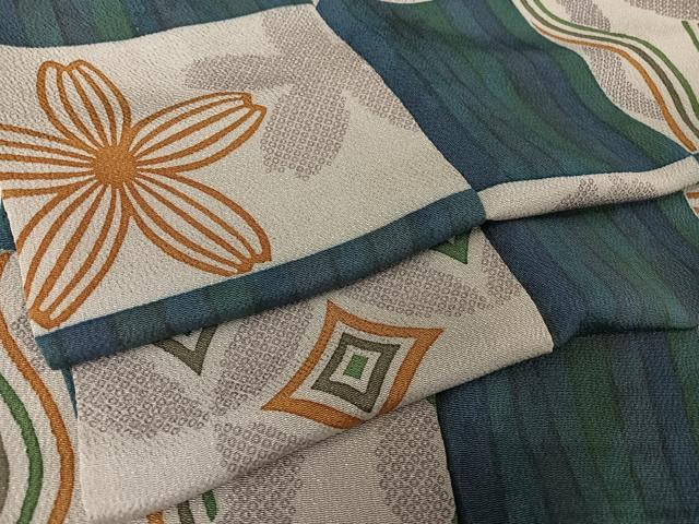 平和屋着物●上質な小紋 市松花文 鬼しぼ縮緬 正絹 逸品 AABA5056np