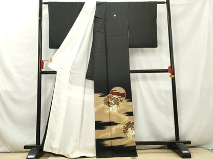 平和屋着物■豪華黒留袖　駒刺繍　雲取り草花文　暈し染め　金彩　正絹　逸品　AABA6065cs
