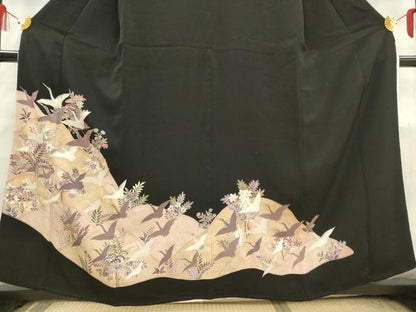 平和屋着物■豪華黒留袖　駒刺繍　飛鶴花文　金彩　正絹　逸品　AABA6947ma