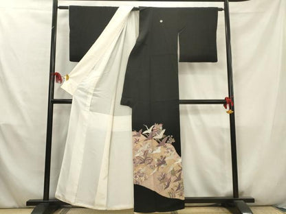 平和屋着物■豪華黒留袖　駒刺繍　飛鶴花文　金彩　正絹　逸品　AABA6947ma