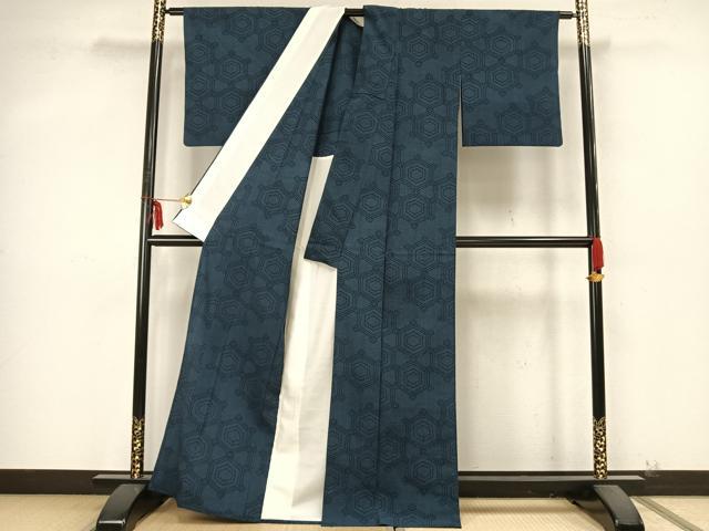 平和屋着物▽本塩沢　単衣　亀甲文様　正絹　逸品　AABA7722fy