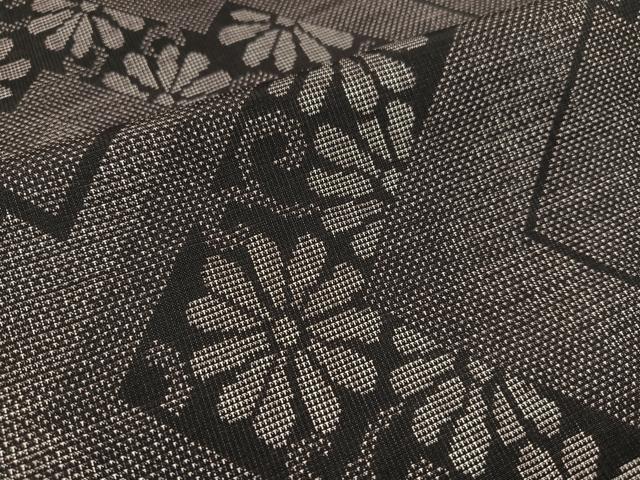 平和屋着物●本場大島紬 カタス7マルキ 花唐草文 正絹 逸品 AABA7802ph