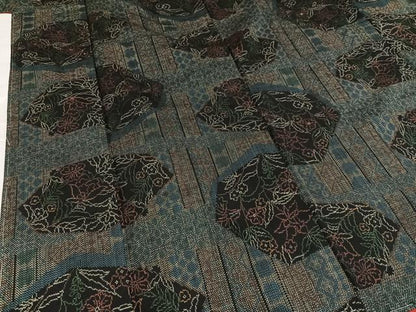 平和屋着物●本場大島紬 一元7マルキ 草花文 正絹 逸品 未使用 AABA7828ph