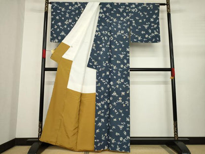 平和屋着物●上質な小紋　型染め　舞花文　正絹　逸品　AABA7953ck