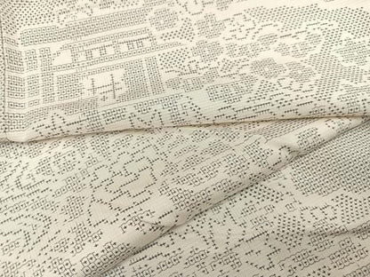 平和屋着物●本場大島紬 120亀甲 草花文 正絹 逸品 AABA8210ph