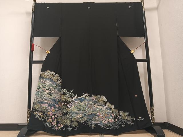 平和屋着物●豪華黒留袖 友禅 作家物 群れ鶴風景草花文 正絹 逸品 AABA8218ph