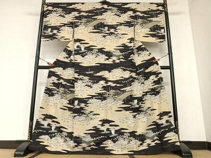 平和屋着物●染織の名門　しょうざん  生紬　松竹梅飛鳥文　黒地　正絹　逸品　AABA8864zg