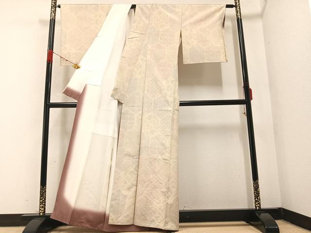 平和屋着物●本場大島紬　白大島　亀甲花文　正絹　逸品　AABA8882ph