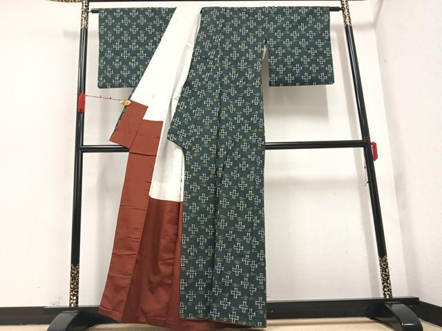 平和屋着物●上質な紬　琉球絣文様　正絹　逸品　AABA8910ph