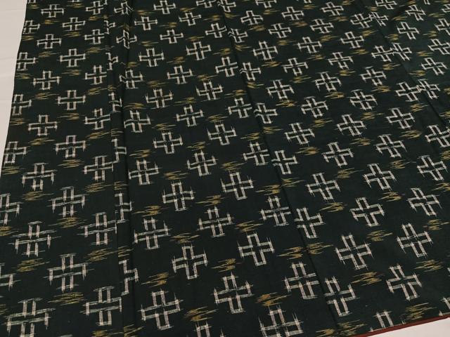 平和屋着物●上質な紬　琉球絣文様　正絹　逸品　AABA8910ph
