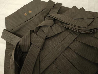 平和屋着物●男性　馬乗り袴　縞　正絹　逸品　AABA9763ck