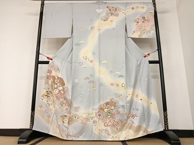 平和屋着物●訪問着 作家物 中国三大刺繍 汕頭刺繍 スワトウ刺繍 地紙重ね梅松文 暈し染め 金彩 正絹 逸品 AABB0050zg