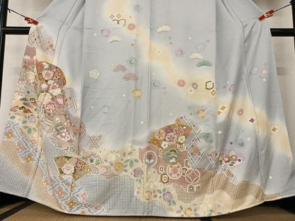 平和屋着物●訪問着 作家物 中国三大刺繍 汕頭刺繍 スワトウ刺繍 地紙重ね梅松文 暈し染め 金彩 正絹 逸品 AABB0050zg