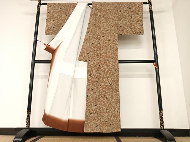 平和屋着物●上質な小紋　型染め　草花文　鬼しぼ縮緬　正絹　逸品　AABB0066zg