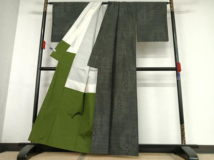 平和屋着物●本場大島紬　短冊花文　正絹　逸品　AABB0125zg