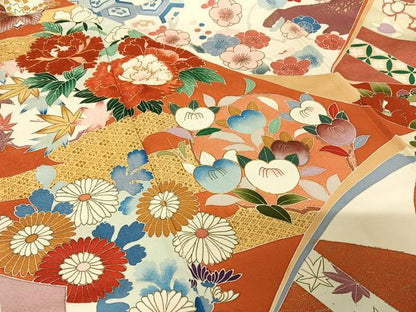 平和屋着物●豪華振袖　駒刺繍　草花文　金彩　正絹　逸品　AABB0184zg