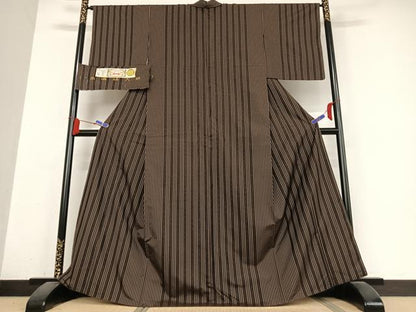 平和屋着物●本場縞大島紬 大島美術館 証紙付き 正絹 逸品 AABB0301zg