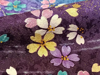平和屋着物●豪華振袖 駒刺繍 流水舞桜 暈し染め 金彩 金通し地 正絹 逸品 AABB0314zg