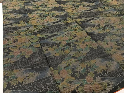 平和屋着物●本場大島紬　風景草花文　黒地　正絹　逸品　AABB0355zg