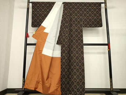 平和屋着物●国指定重要無形文化財　本場久米島紬　手織　正絹　逸品　AABI4449ck