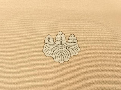 平和屋着物●創業460年・千總 色留袖 駒刺繍 貝桶吉祥文 金糸 金彩 伊勢丹扱い 正絹 逸品 AABB1283np