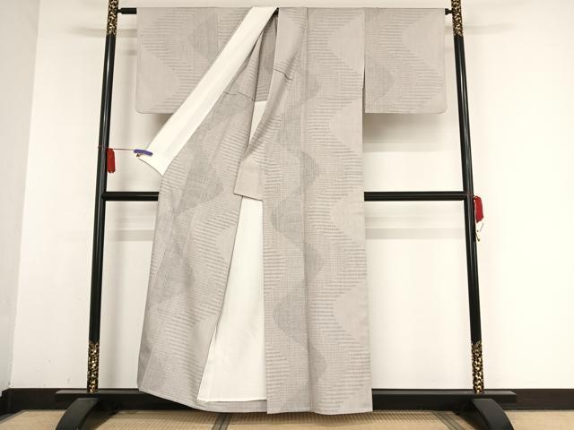 平和屋着物▽本場結城紬 重要無形文化財 単衣 80亀甲 縞 正絹 逸品 AABB1285np