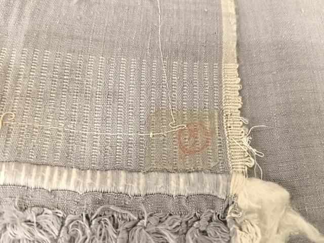 平和屋着物▽本場結城紬　重要無形文化財　単衣　色無地　薄鼠色　証紙付き　正絹　逸品　AABB1345np