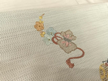 平和屋着物●総刺繍　本場大島紬　訪問着　白大島　吉祥文　金糸　正絹　逸品　未使用　AABB1387np